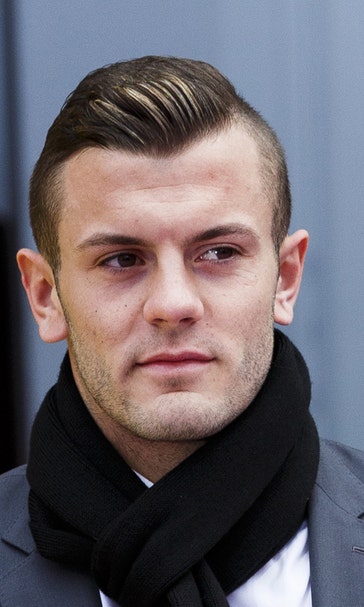 Arsenal's Wilshere pictured holding shisha pipe in nightclub